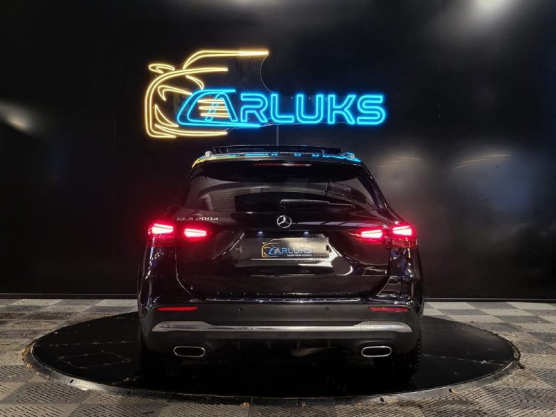 MERCEDES CLASSE GLA 200d 150ch AMG Line PACK PREMIUM / TOIT OUVRANT / ANGLES MORTS / 1ER MAIN