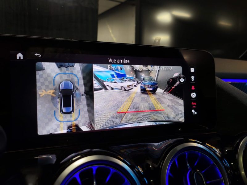 MERCEDES CLASSE GLA 200d 150ch AMG Line PACK PREMIUM / TOIT OUVRANT / ANGLES MORTS / 1ER MAIN