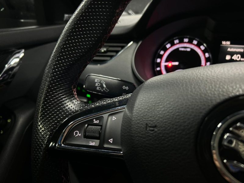 SKODA  OCTAVIA COMBI RS 2018 2.0 TDI 184 DSG*PANO*CAMERA*ACC*