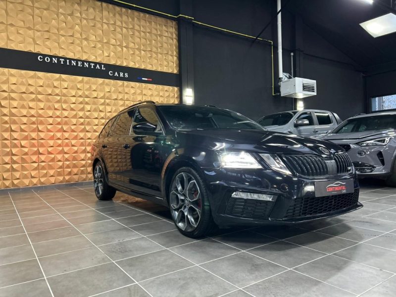 SKODA  OCTAVIA COMBI RS 2018 2.0 TDI 184 DSG*PANO*CAMERA*ACC*