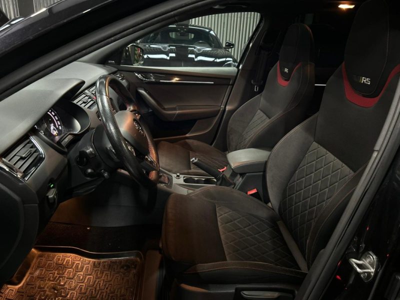 SKODA  OCTAVIA COMBI RS 2018 2.0 TDI 184 DSG*PANO*CAMERA*ACC*