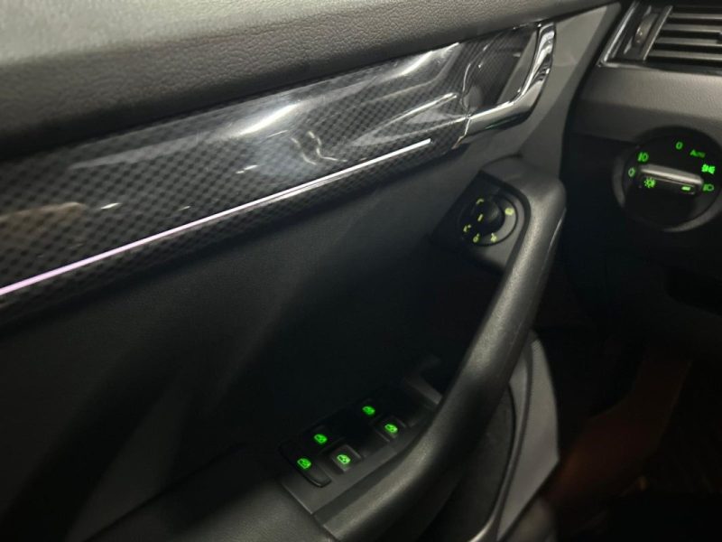 SKODA  OCTAVIA COMBI RS 2018 2.0 TDI 184 DSG*PANO*CAMERA*ACC*