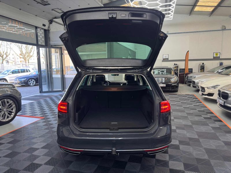 VOLKSWAGEN PASSAT 2.0 BITDI 240ch CARAT EDITION 4MOTION DSG7 GARANTIE 12 MOIS HISTORIQUE COMPLET🇨🇵