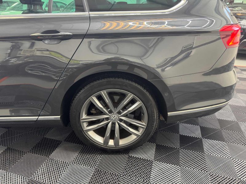 VOLKSWAGEN PASSAT 2.0 BITDI 240ch CARAT EDITION 4MOTION DSG7 GARANTIE 12 MOIS HISTORIQUE COMPLET🇨🇵