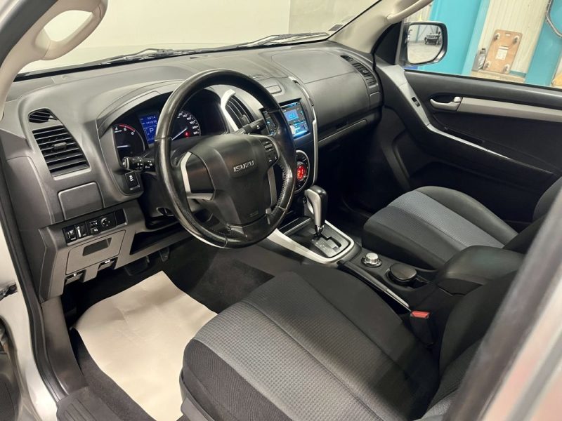 ISUZU D-max II  Double Cab 2.5 163ch 4x4 Solar 5 places BVA GARANTIE 6 MOIS 2015
