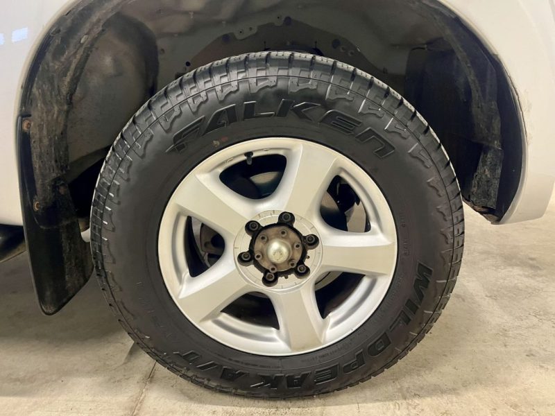 ISUZU D-max II  Double Cab 2.5 163ch 4x4 Solar 5 places BVA GARANTIE 6 MOIS 2015