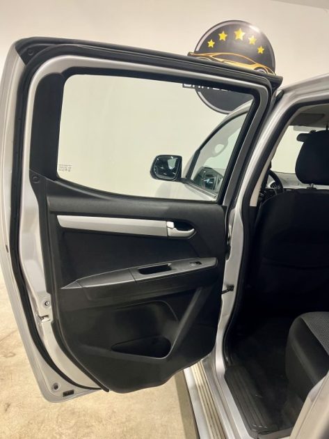 ISUZU D-max II  Double Cab 2.5 163ch 4x4 Solar 5 places BVA GARANTIE 6 MOIS 2015