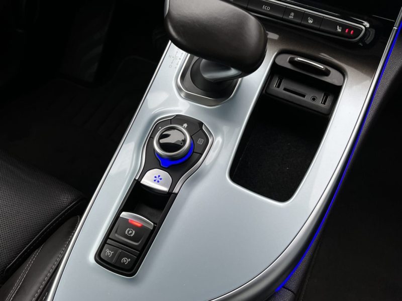 RENAULT GRAND ESPACE 5 V INITIALE PARIS 1.6 DCI 160 4CONTROL / TOIT OUVRANT CUIR GPS BVA Garantie1an