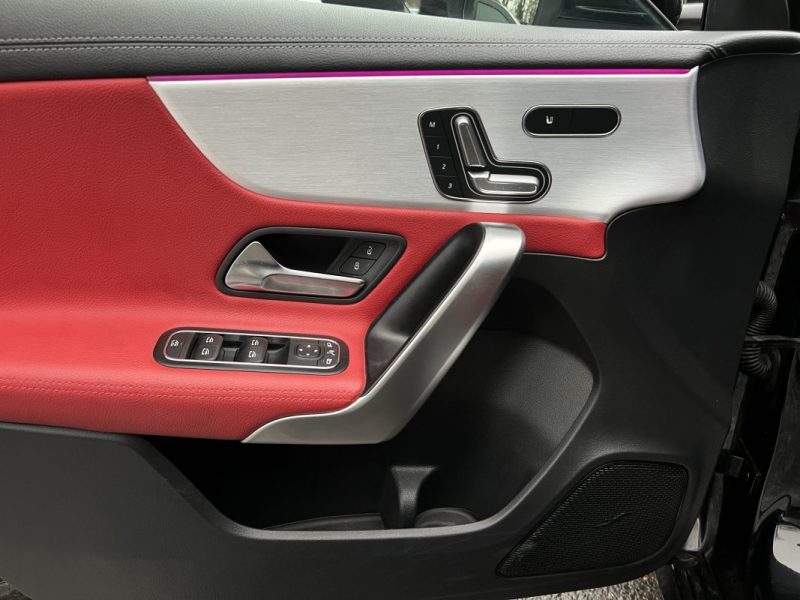 MERCEDES CLASSE A 4 IV AMG LINE 180 D 1.5 116 Cv BVA7 TOIT OUVRANT INTERIEUR CUIR - GARANTIE 1 AN