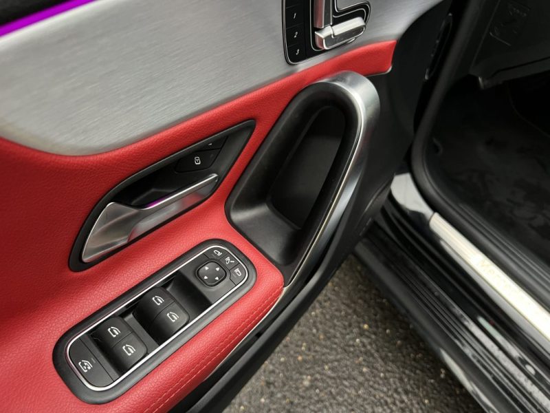 MERCEDES CLASSE A 4 IV AMG LINE 180 D 1.5 116 Cv BVA7 TOIT OUVRANT INTERIEUR CUIR - GARANTIE 1 AN