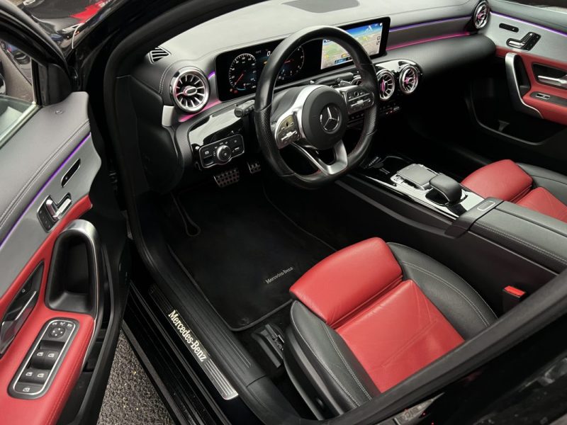 MERCEDES CLASSE A 4 IV AMG LINE 180 D 1.5 116 Cv BVA7 TOIT OUVRANT INTERIEUR CUIR - GARANTIE 1 AN