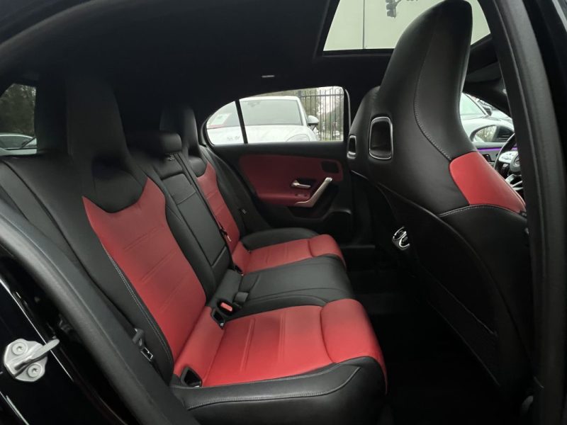 MERCEDES CLASSE A 4 IV AMG LINE 180 D 1.5 116 Cv BVA7 TOIT OUVRANT INTERIEUR CUIR - GARANTIE 1 AN