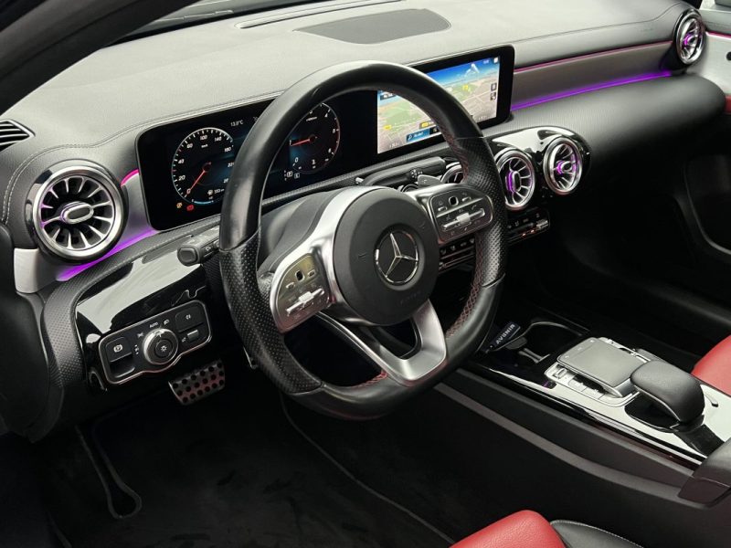 MERCEDES CLASSE A 4 IV AMG LINE 180 D 1.5 116 Cv BVA7 TOIT OUVRANT INTERIEUR CUIR - GARANTIE 1 AN