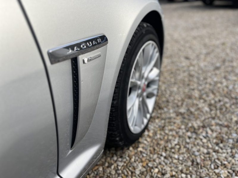 JAGUAR XF 2.2 D 163CH 2015