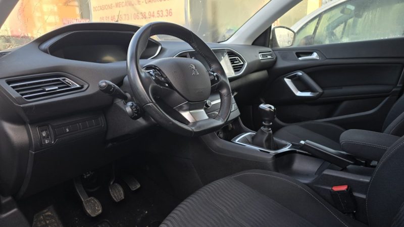 PEUGEOT 308 1.5 BLUEHDI 130CH PREMIUM PACK 2021