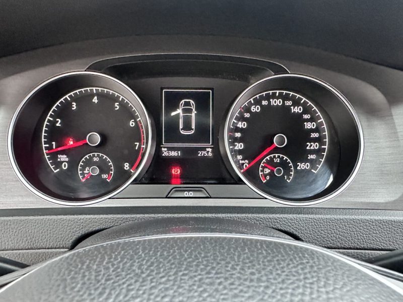 VOLKSWAGEN GOLF VII 1.2 TSI 105 BLUEMOTION TECHNOLOGY CONFORTLINE 