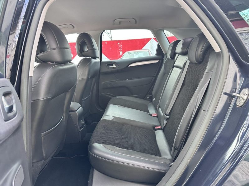 CITROEN C4 1.6 E-HDI 115 FAP CONFORT ETG6 / 1ERE MAIN / FAIBLE KILOMETRE 