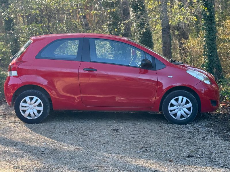TOYOTA YARIS 1.0 VVT-I 68 FRANCE 3P 2010