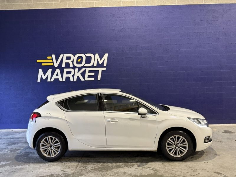 DS DS4 1.6 HDI 120ch SOCHIC / KIT DISTRI NEUF