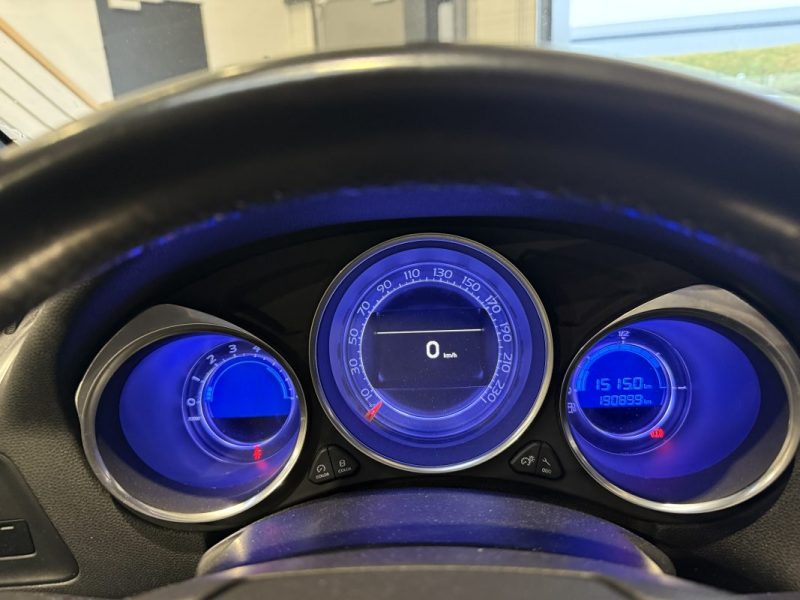 DS DS4 1.6 HDI 120ch SOCHIC / KIT DISTRI NEUF