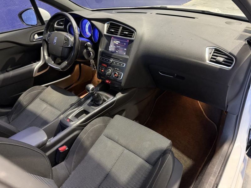 DS DS4 1.6 HDI 120ch SOCHIC / KIT DISTRI NEUF