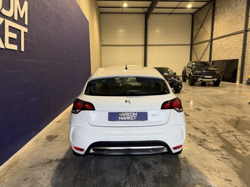 DS DS4 1.6 HDI 120ch SOCHIC / KIT DISTRI NEUF