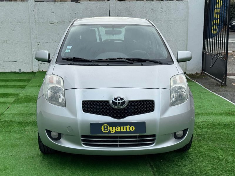 TOYOTA YARIS 1.3 VVT-I 87CV/GARANTIE 12MOIS/ EMBRAYAGE NEUF  2007