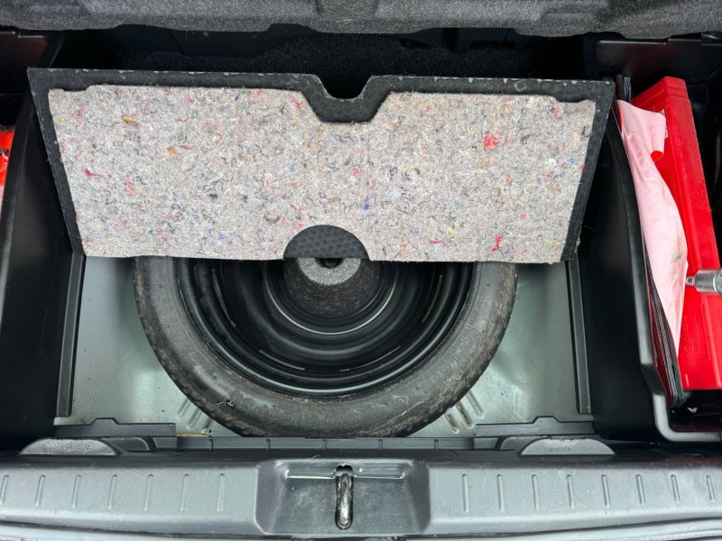 TOYOTA YARIS 1.3 VVT-I 87CV/GARANTIE 12MOIS/ EMBRAYAGE NEUF  2007