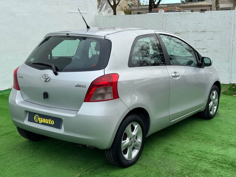 TOYOTA YARIS 1.3 VVT-I 87CV/GARANTIE 12MOIS/ EMBRAYAGE NEUF  2007