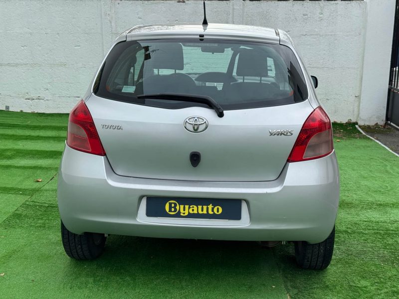 TOYOTA YARIS 1.3 VVT-I 87CV/GARANTIE 12MOIS/ EMBRAYAGE NEUF  2007