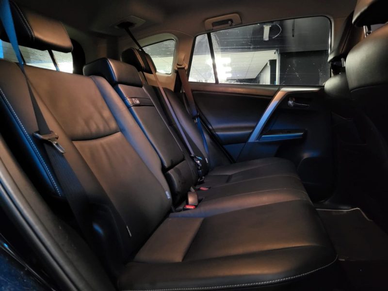 TOYOTA RAV4 184CH HYBRIDE 2WD CVT BLACK EDITION