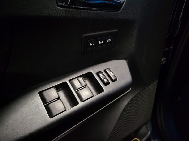 TOYOTA RAV4 184CH HYBRIDE 2WD CVT BLACK EDITION