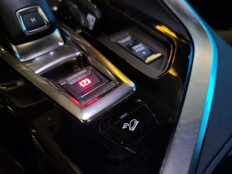 PEUGEOT 3008 II 1.6 180CH S&S ALLURE PACK + OPTIONS EAT8 TOIT OUVRANT / SIEGES CHAUFANTS / CAMERA 