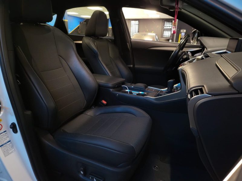 LEXUS NX300H 2.5 300H F SPORT / TOIT PANORAMIQUE / ATTELAGE / SUIVI COMPLET  