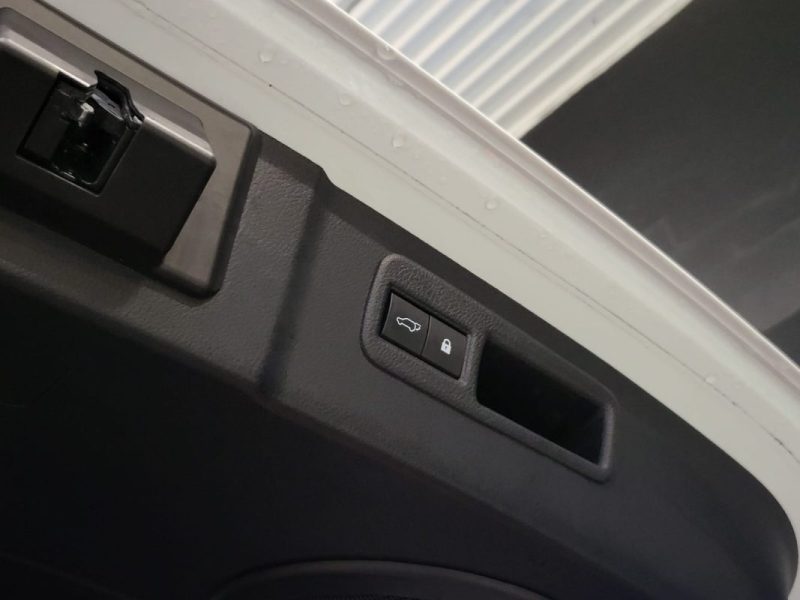 LEXUS NX300H 2.5 300h F Sport AWD 4x4  / TOIT PANORAMIQUE / ATTELAGE / SUIVI Lexus