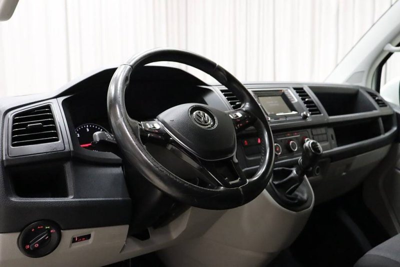 Volkswagen Transporter 2.0l 102ch / GARANTIE 12 MOIS / SIEGES CHAUFFANTS / IDEAL AMENAGEMENT 