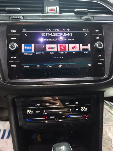 VOLKSWAGEN VW TIGUAN 2.0 TDI 150CV FINITION ELEGANCE - BOITE AUTOMATIQUE DSG7 - FAIBLE KILOMETRAGE  2.0 TDI 150CH R-LINE EXCLUSIVE DSG7 2023