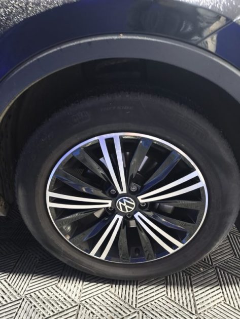 VOLKSWAGEN VW TIGUAN 2.0 TDI 150CV FINITION ELEGANCE - BOITE AUTOMATIQUE DSG7 - FAIBLE KILOMETRAGE  2.0 TDI 150CH R-LINE EXCLUSIVE DSG7 2023