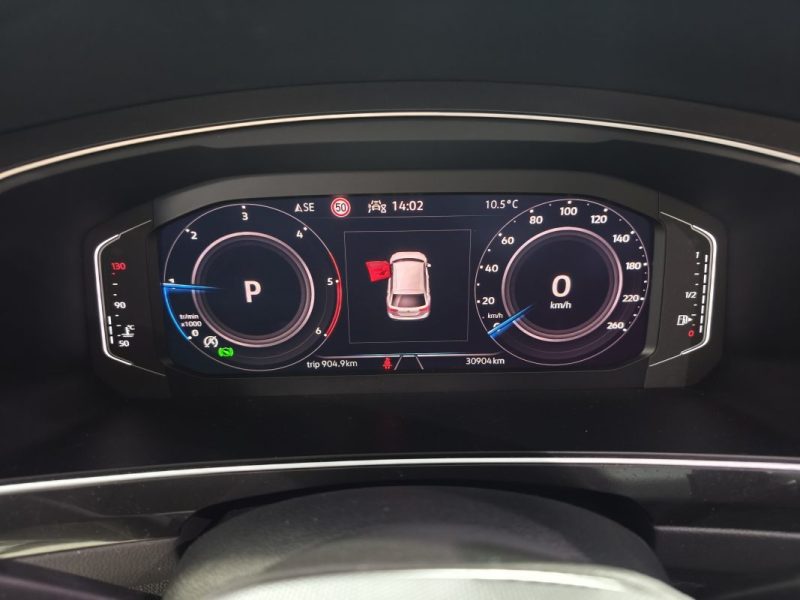 VOLKSWAGEN VW TIGUAN 2.0 TDI 150CV FINITION ELEGANCE - BOITE AUTOMATIQUE DSG7 - FAIBLE KILOMETRAGE  2.0 TDI 150CH R-LINE EXCLUSIVE DSG7 2023