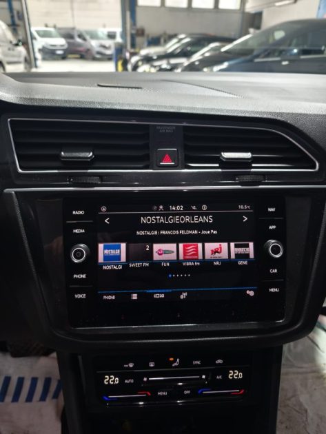 VOLKSWAGEN VW TIGUAN 2.0 TDI 150CV FINITION ELEGANCE - BOITE AUTOMATIQUE DSG7 - FAIBLE KILOMETRAGE  2.0 TDI 150CH R-LINE EXCLUSIVE DSG7 2023