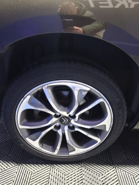 CITROEN CITROEN DS4 1.6 THP 200CV - FINITION SPORT CHIC - FAIBLE KILOMETRAGE  1.6 THP 200CH SPORT CHIC 2012