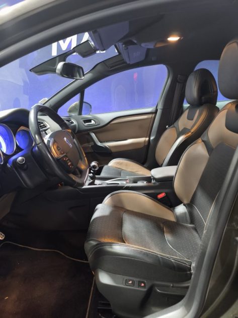 CITROEN CITROEN DS4 1.6 THP 200CV - FINITION SPORT CHIC - FAIBLE KILOMETRAGE  1.6 THP 200CH SPORT CHIC 2012