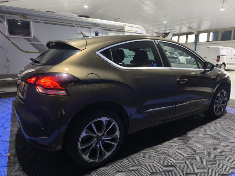 CITROEN CITROEN DS4 1.6 THP 200CV - FINITION SPORT CHIC - FAIBLE KILOMETRAGE  1.6 THP 200CH SPORT CHIC 2012