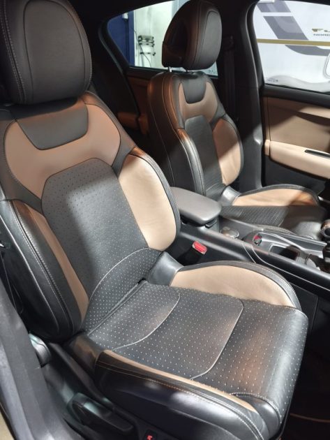 CITROEN CITROEN DS4 1.6 THP 200CV - FINITION SPORT CHIC - FAIBLE KILOMETRAGE  1.6 THP 200CH SPORT CHIC 2012