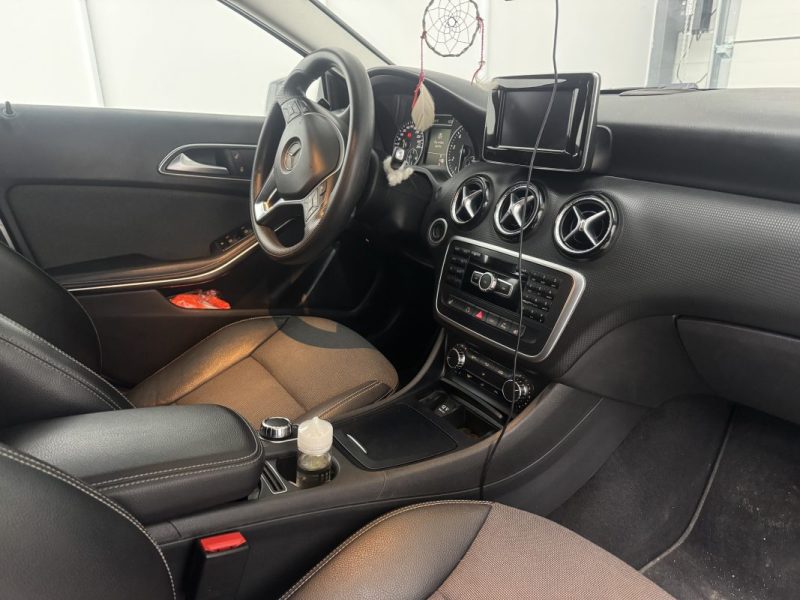 MERCEDES CLASSE A 180 BVA 7-G DCT A Pack INTUITION - Jantes AMG - GARANTIE 12 MOIS 