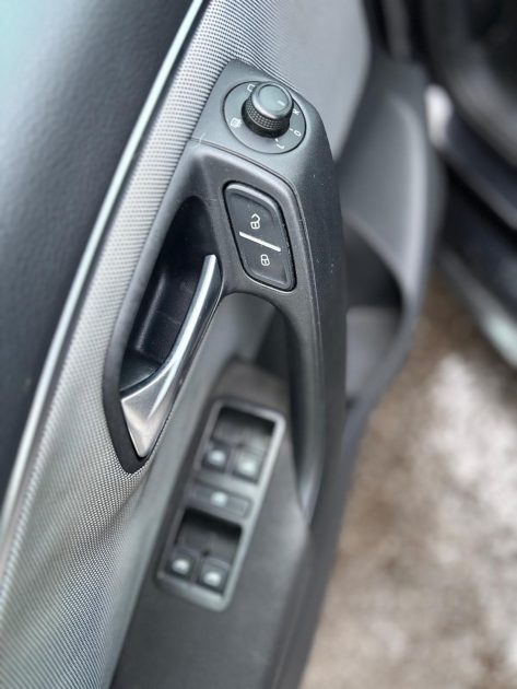 VOLKSWAGEN CROSS POLO 1.2 TSI 90CH DSG7 5P 2015