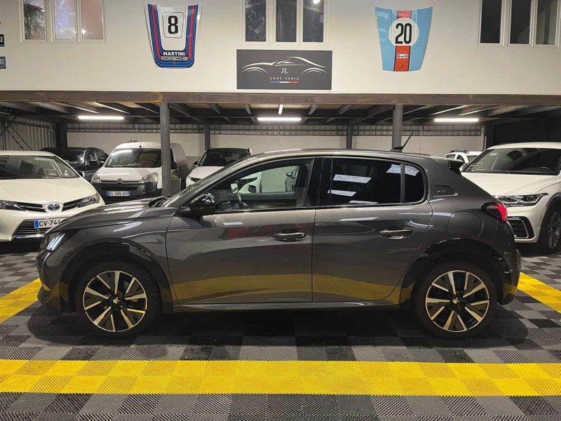 MAGNIFIQUE PEUGEOT 208 GT 1.2 100CH (1ÈRE MAIN, APPLE CARPLAY, CAMÉRA DE RECUL, BLUETOOTH)⭐️⭐️⭐️⭐️⭐️
