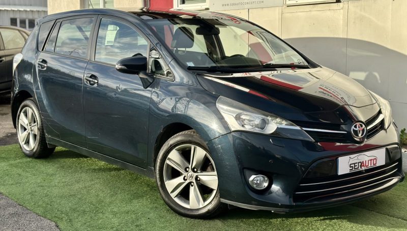 TOYOTA VERSO 112 D-4D BUSINESS 7 PLACES