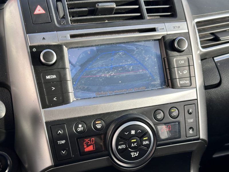 TOYOTA VERSO 112 D-4D BUSINESS 7 PLACES