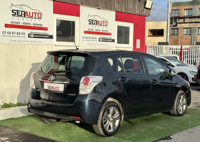 TOYOTA VERSO 112 D-4D BUSINESS 7 PLACES